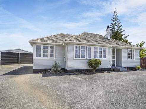 14 Watts Crescent, Hamilton East