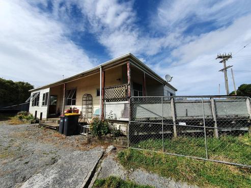 300 Main South Road, Paroa