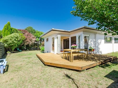 20 Eatwell Avenue, Paraparaumu Beach