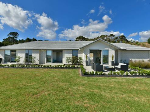 641 Peak Road, Helensville