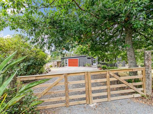 58 Sheffield Road, Helensville