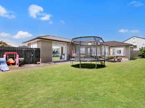19 Magnolia Drive, Waiuku
