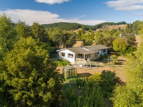 26 Tui Road, Tapawera