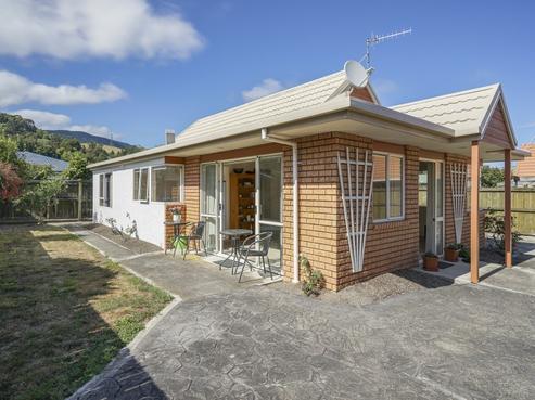 2/81 Kingsford Drive, Stoke