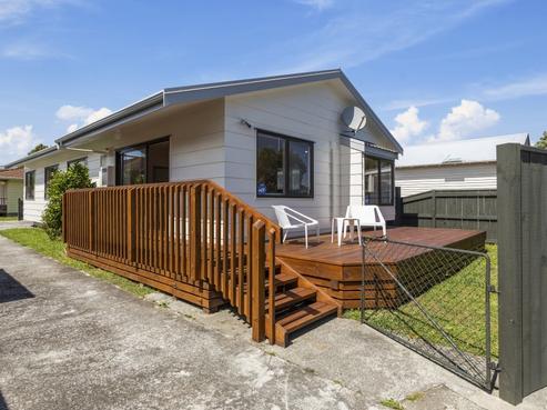 14 Connolly Street, Boulcott