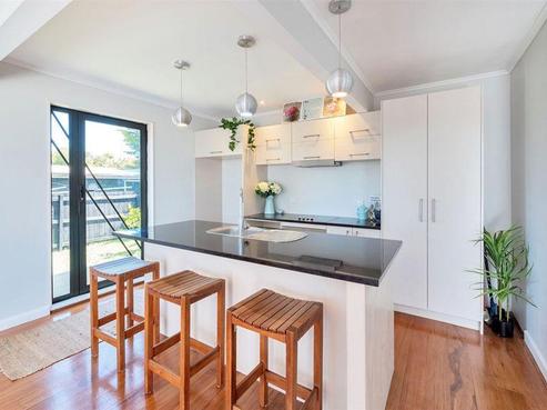 19 Beaubank Road, Kelston