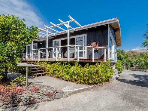 6 Flaxmere Street, Waikanae Beach