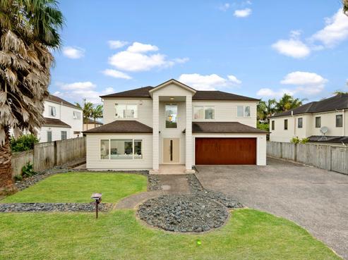16 Beach Road, Te Atatu Peninsula