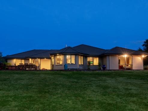 28 Essendon Place, Tikitere