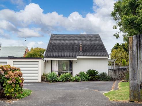 2/9A Alfred Street, Northcote Point