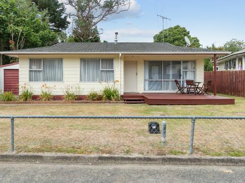 22 Cleveland Street, Bader