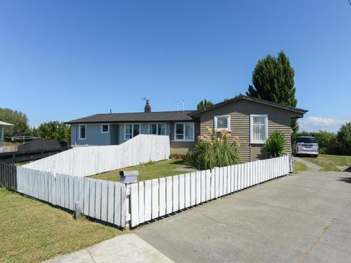 421 Kotuku Street, Camberley