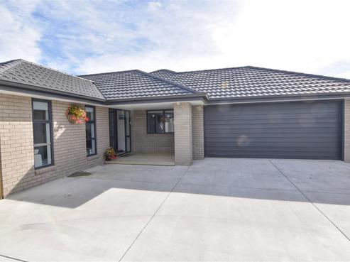 8 Four Peaks Drive, Aidanfield