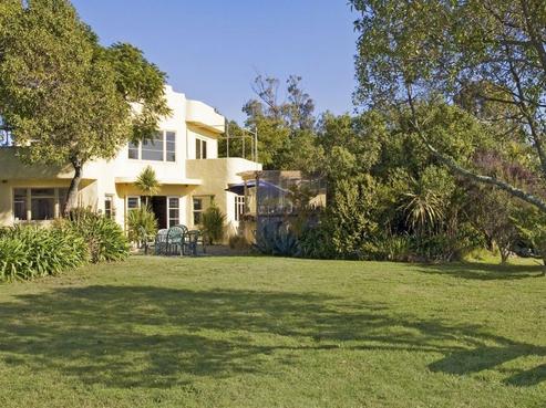 135 Barnett Avenue, Richmond
