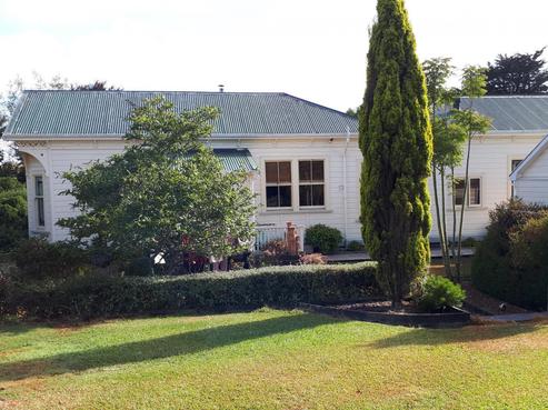 31 Kent Road, Egmont Village