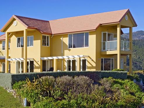 351 Princes Drive, Britannia Heights