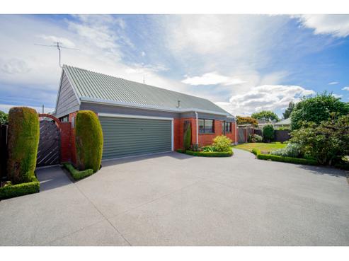 9 Iona Place, Sockburn