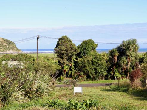 18 Horncastle Crescent, Karamea