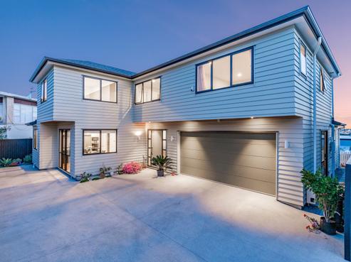 8C Roskill Way, Three Kings