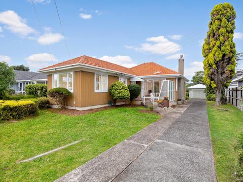 14 Taikata Road, Te Atatu Peninsula