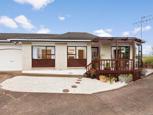 2/130 Botany Road, Botany Downs