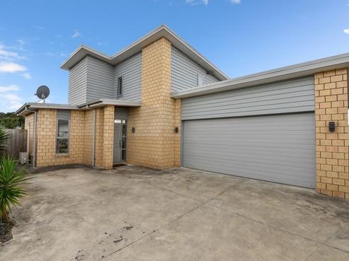 4 Trimmer Lane, Huntington