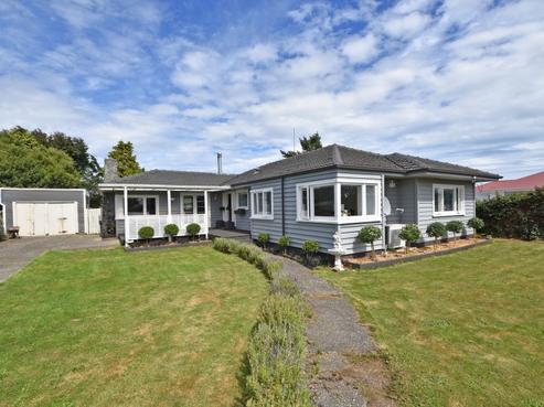 597 Tweed Street, Newfield