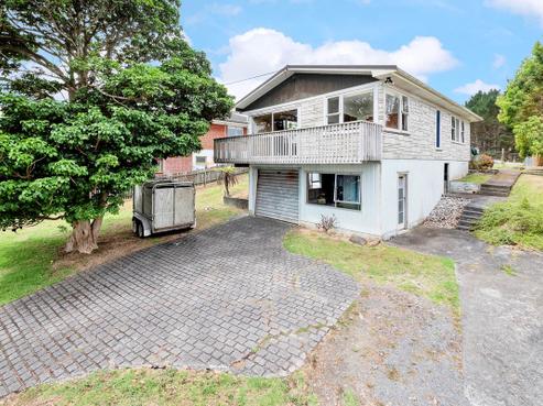 24 Hand Road, Helensville