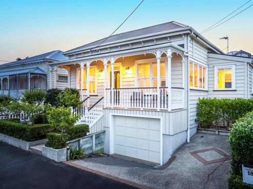 18 Richmond Avenue, Northcote Point