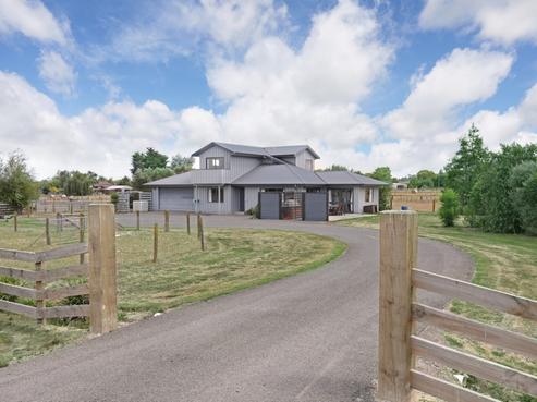 23 Pharazyn Road, Feilding