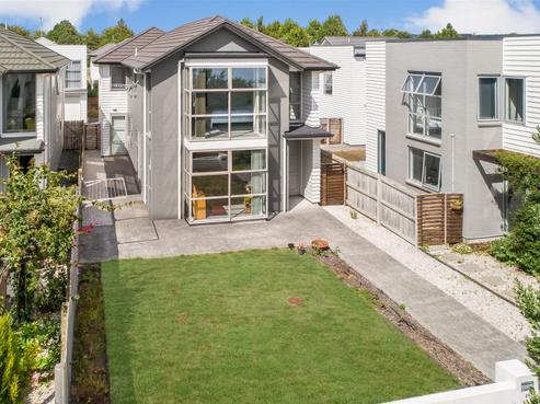 49 Phar Lap Crescent, Takanini