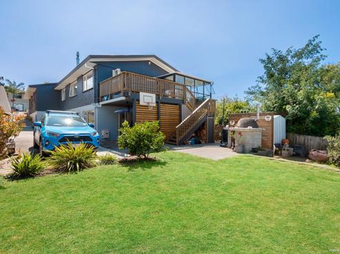 13B Albatross Road, Red Beach