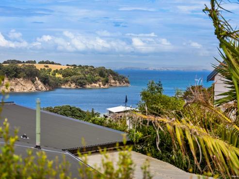 27 Everard Avenue, Army Bay