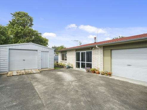 49A John F Kennedy Drive, Milson