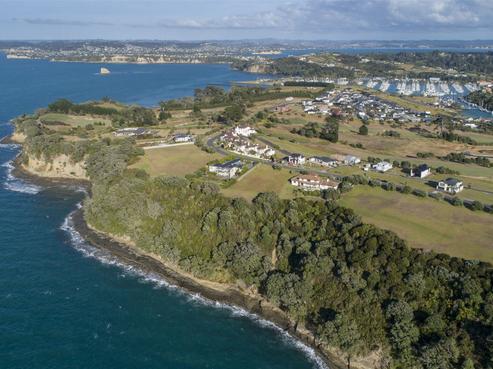 328 Pinecrest Drive, Gulf Harbour