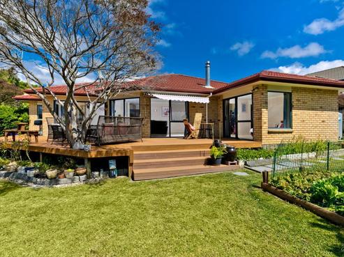 48 Waldorf Crescent, Orewa