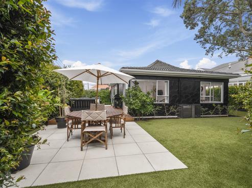 2/7 Hanlon Crescent, Narrow Neck