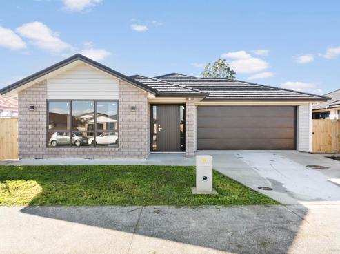 13 Koroheke Road, Takanini