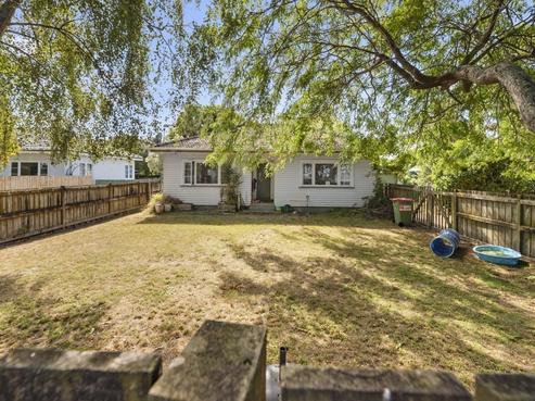 16 Tui Avenue, Forest Lake