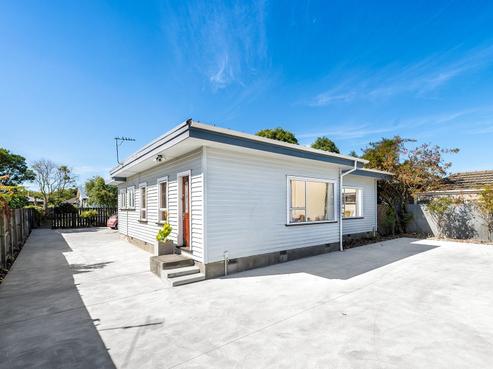 14 Buchanans Road, Sockburn