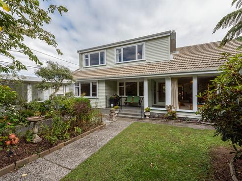 101 Parkvale Road, Karori