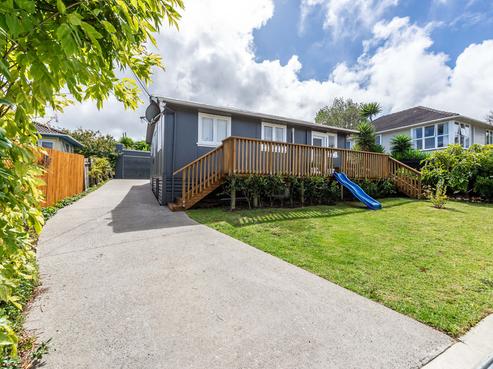 36 Puriri Street, Helensville