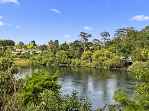 527 River Road, Fairfield