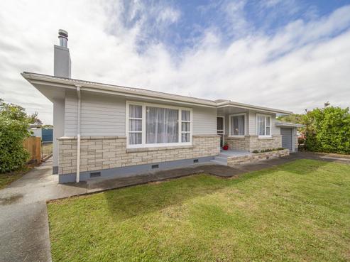 14 Barnett Place, Pirimai