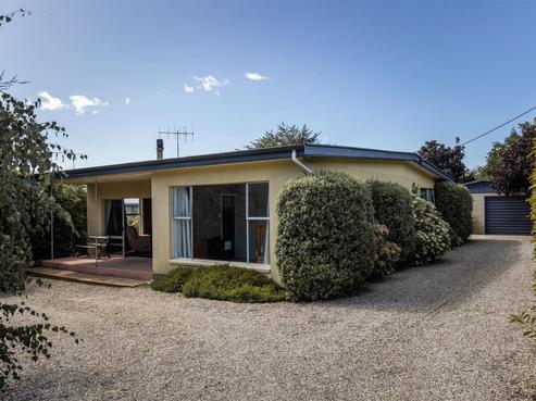 81 Hopkins Street, Luggate