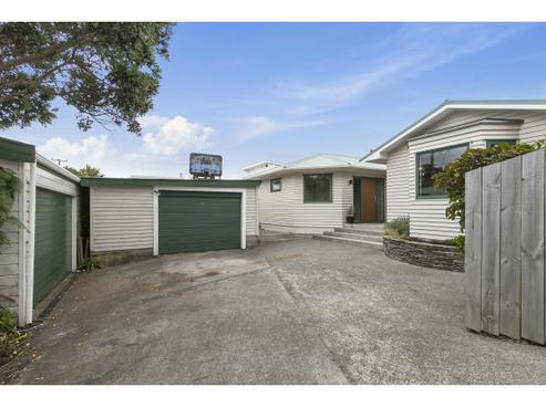 204 Miromiro Road, Normandale