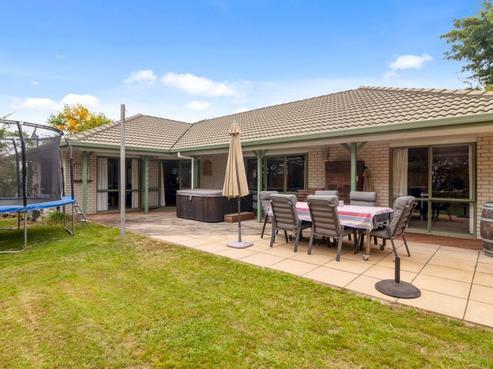 10 Icarus Place, Sunnybrook