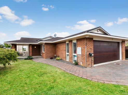 5 Crescent Hills Court, Northpark