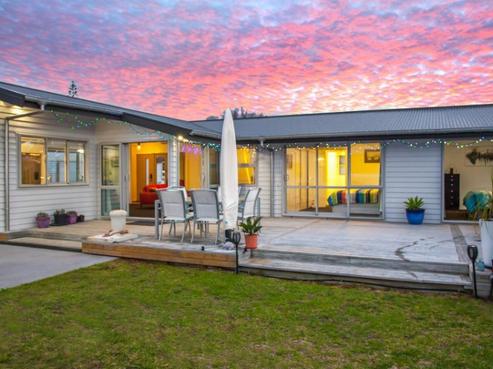 100 Riverview Road, Whangamata