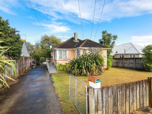 14 Ainslie Road, Paeroa